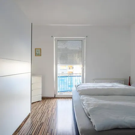 아파트 Im Paradies