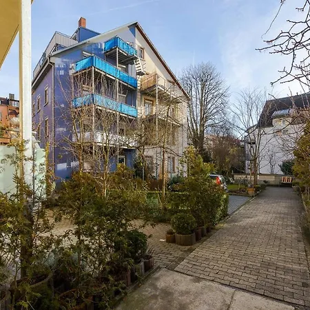 아파트 Im Paradies